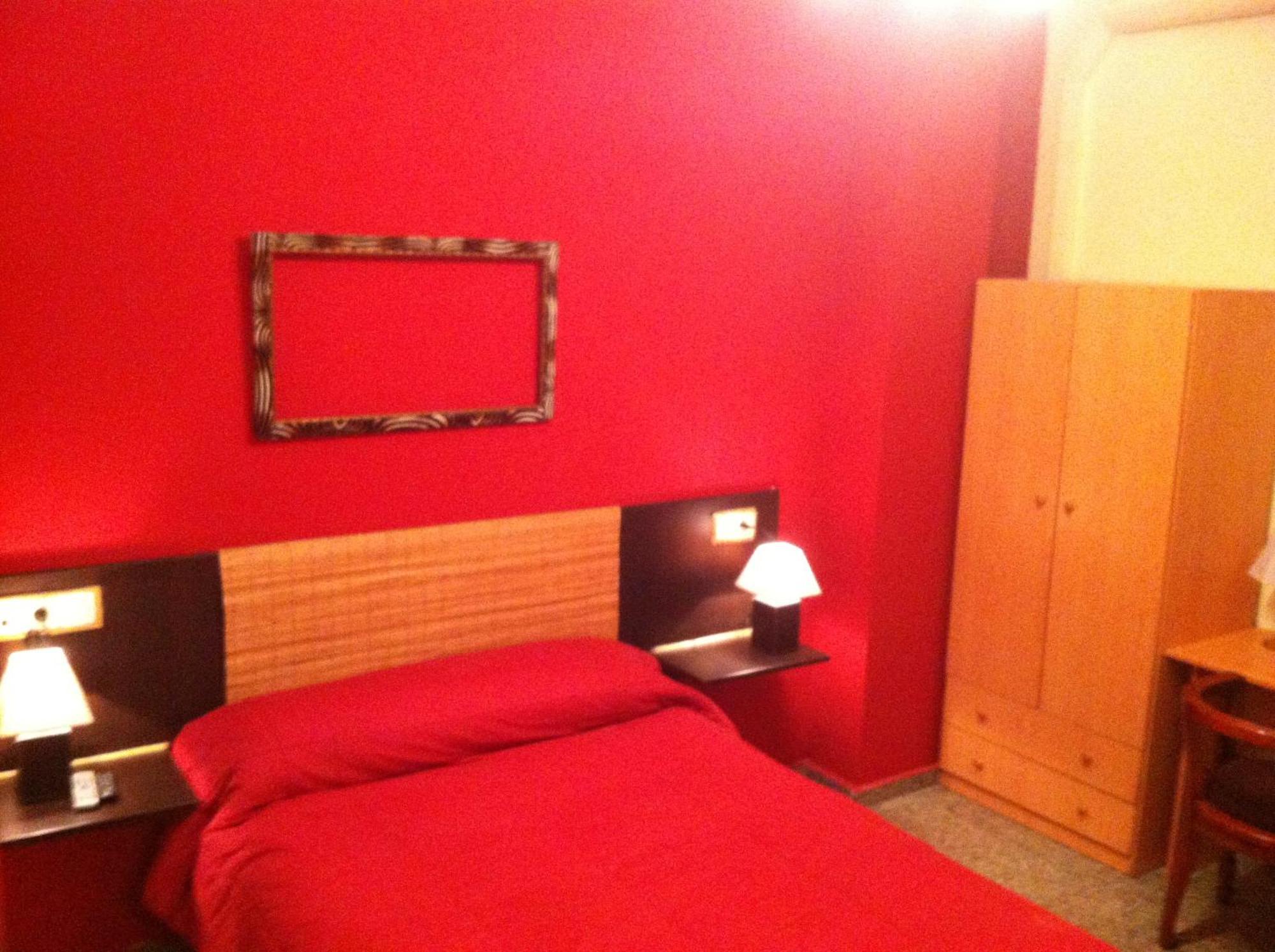 Guest house Neptuno Caceres